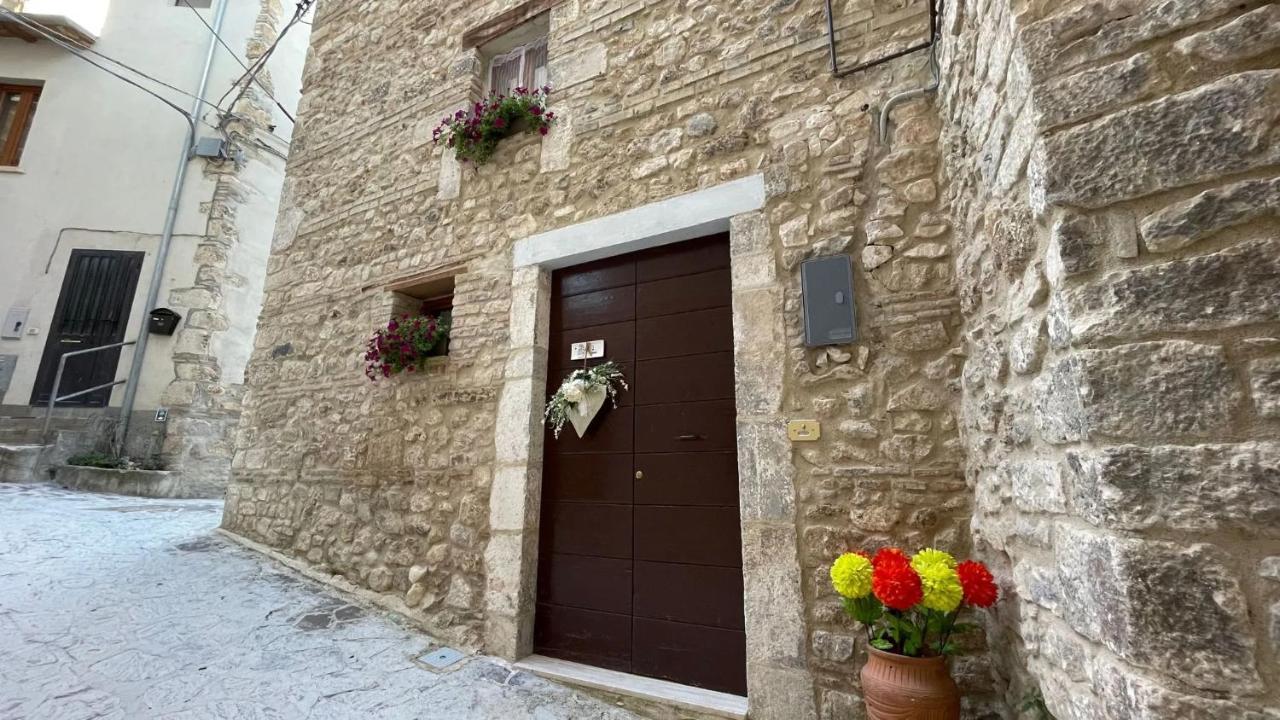 Casa Vacanze Margiu Pater Domus Goriano Sicoli 外观 照片